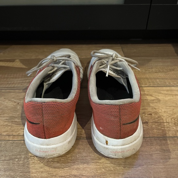 Nike spikeless golf shoe - Picture 2 of 4